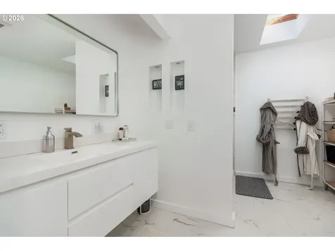 4333 SW Coast Avenue Lincoln City OR 97367