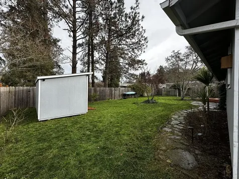 2345 Circle Drive Roseburg OR 97471