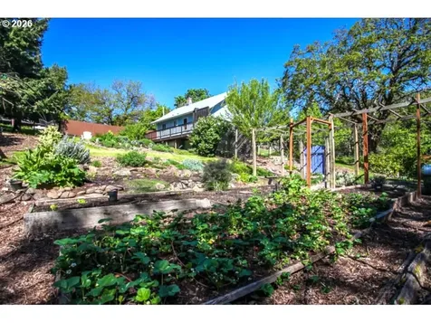 51 Columbia Avenue Underwood WA 98651