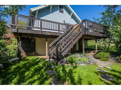 51 Columbia Avenue Underwood WA 98651