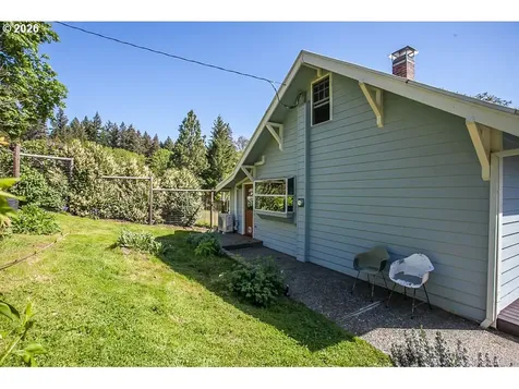 51 Columbia Avenue Underwood WA 98651
