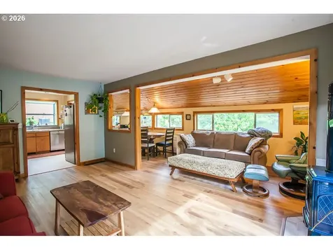 51 Columbia Avenue Underwood WA 98651