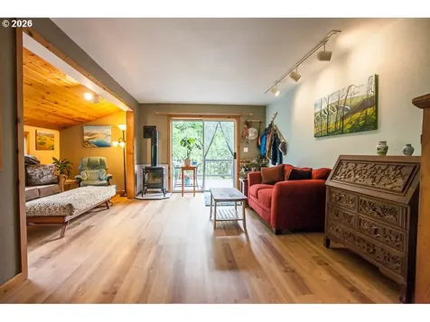 51 Columbia Avenue Underwood WA 98651