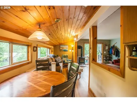 51 Columbia Avenue Underwood WA 98651