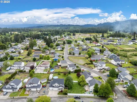 504 E Hoag Street Yacolt WA 98675