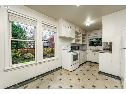 1114 SE Malden Street Portland OR 97202