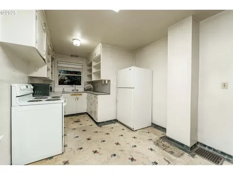 1114 SE Malden Street Portland OR 97202