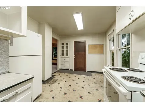 1114 SE Malden Street Portland OR 97202