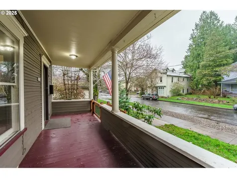 1114 SE Malden Street Portland OR 97202