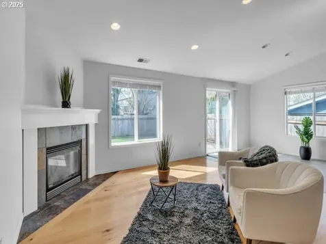 670 NE Summerfield Street Mcminnville OR 97128