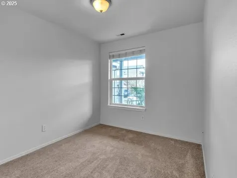 670 NE Summerfield Street Mcminnville OR 97128