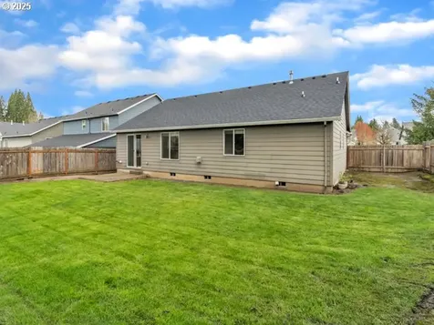 670 NE Summerfield Street Mcminnville OR 97128