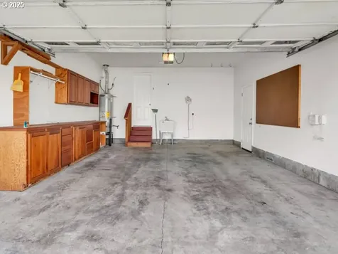 670 NE Summerfield Street Mcminnville OR 97128