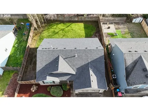 670 NE Summerfield Street Mcminnville OR 97128