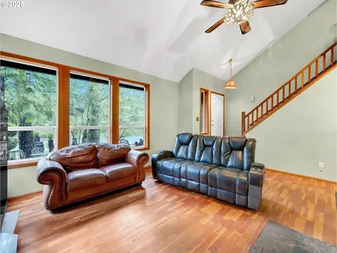 64711 E Sandy River Lane Rhododendron OR 97049