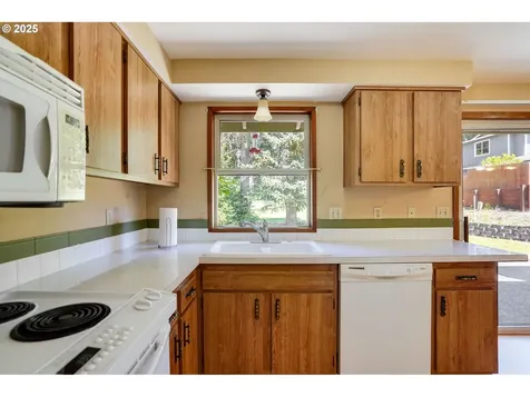 1822 Kent Avenue Stayton OR 97383