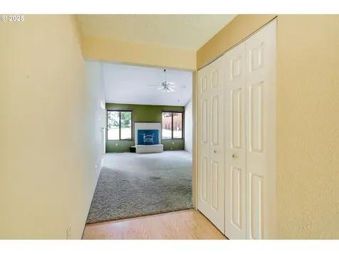 1822 Kent Avenue Stayton OR 97383