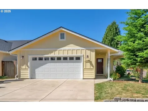 24895 Mccutcheon Avenue Veneta OR 97487