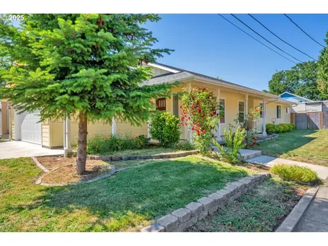 24895 Mccutcheon Avenue Veneta OR 97487