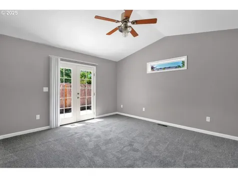 24895 Mccutcheon Avenue Veneta OR 97487