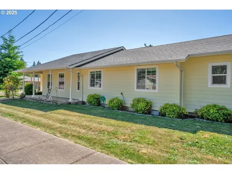 24895 Mccutcheon Avenue Veneta OR 97487