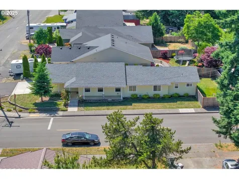 24895 Mccutcheon Avenue Veneta OR 97487