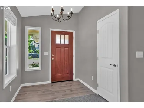24895 Mccutcheon Avenue Veneta OR 97487