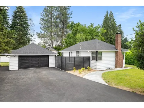 4215 NE 54th Street Vancouver WA 98661
