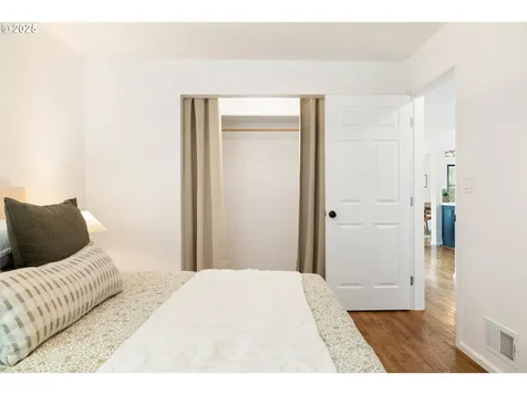 4215 NE 54th Street Vancouver WA 98661