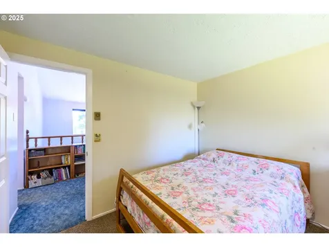 446 71st Street Springfield OR 97478