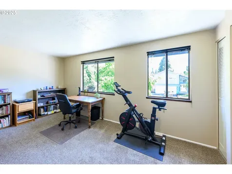 446 71st Street Springfield OR 97478