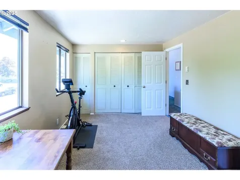 446 71st Street Springfield OR 97478