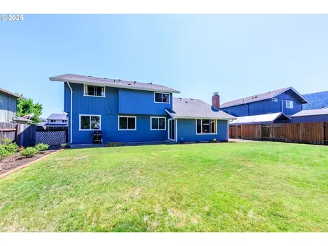 446 71st Street Springfield OR 97478