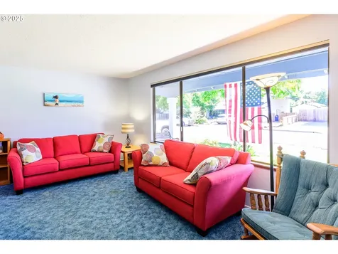 446 71st Street Springfield OR 97478
