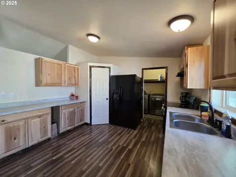 231 Owyhee Lane Roseburg OR 97471