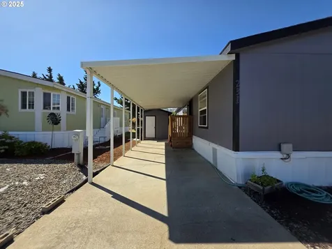 231 Owyhee Lane Roseburg OR 97471