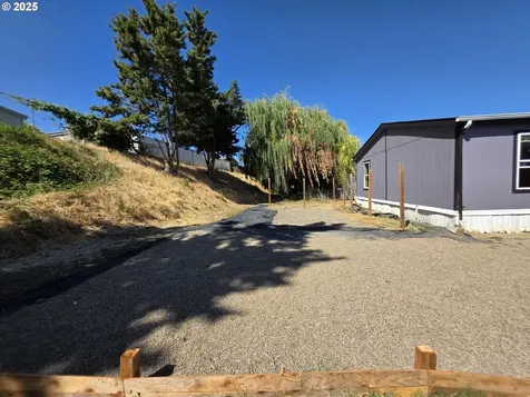 231 Owyhee Lane Roseburg OR 97471