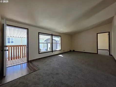 231 Owyhee Lane Roseburg OR 97471