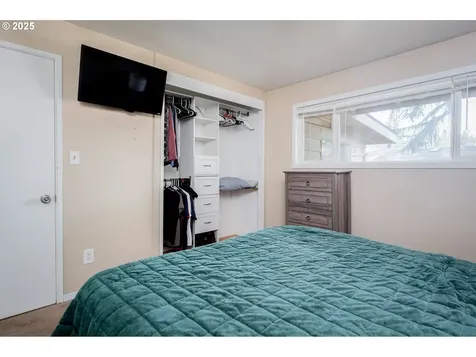 12923 NE Hancock Street Portland OR 97230