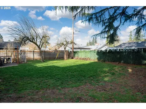 12923 NE Hancock Street Portland OR 97230