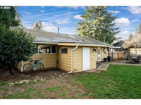 12923 NE Hancock Street Portland OR 97230