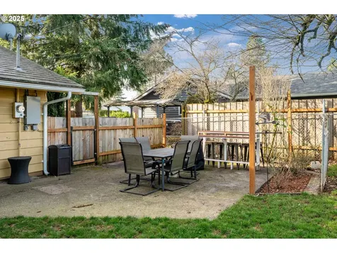12923 NE Hancock Street Portland OR 97230