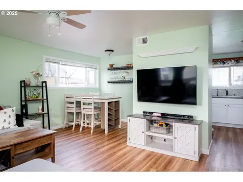 12923 NE Hancock Street Portland OR 97230