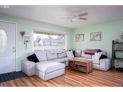 12923 NE Hancock Street Portland OR 97230