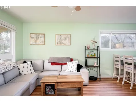 12923 NE Hancock Street Portland OR 97230