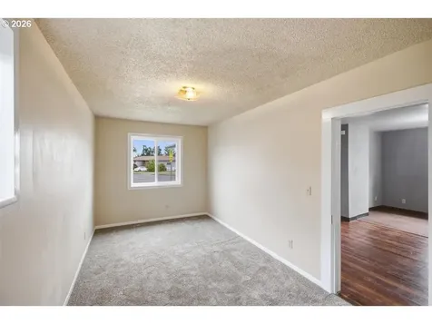 485 N Main Street Mt. Angel OR 97362