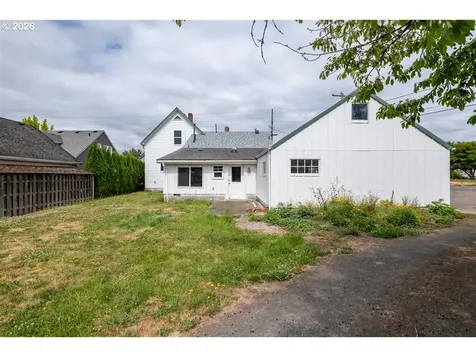 485 N Main Street Mt. Angel OR 97362