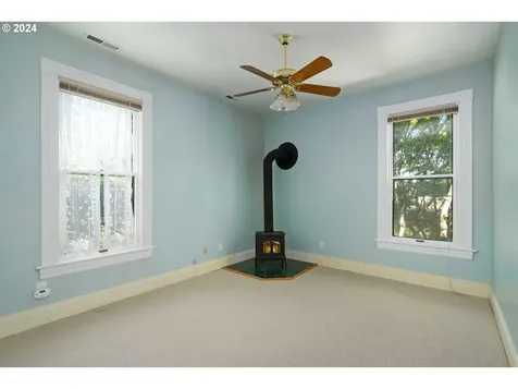 726 NW 22nd Avenue Portland OR 97210