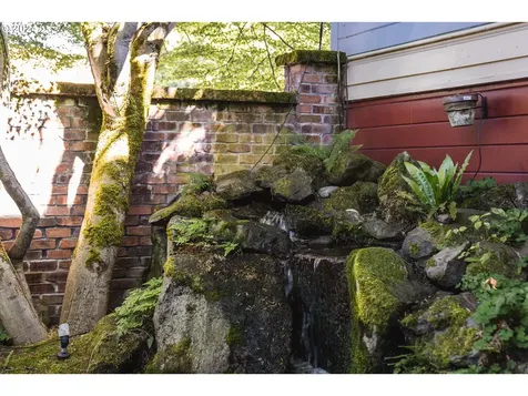 726 NW 22nd Avenue Portland OR 97210