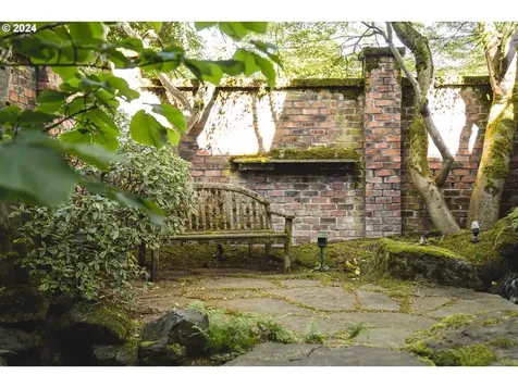 726 NW 22nd Avenue Portland OR 97210